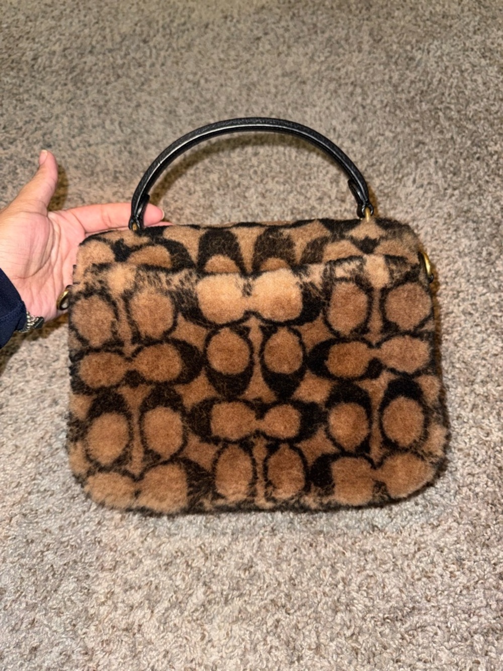 COACH X JENNIFER LOPEZ BROWN AND BLACK SHEARLING BAG - Picture 3 of 7